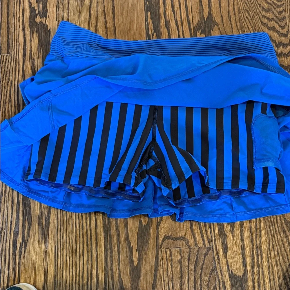 Lululemon Blue Women's Athletic/Tennis Skirt with Shorts - Picture 5 of 11